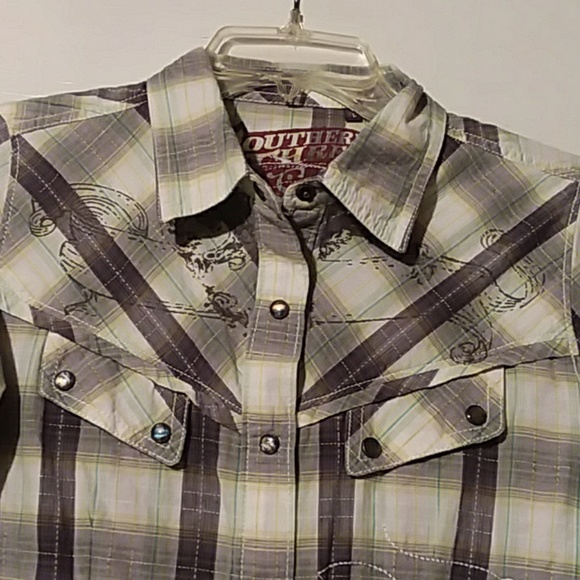 Southern Thread Shirt - Picture 3 of 6